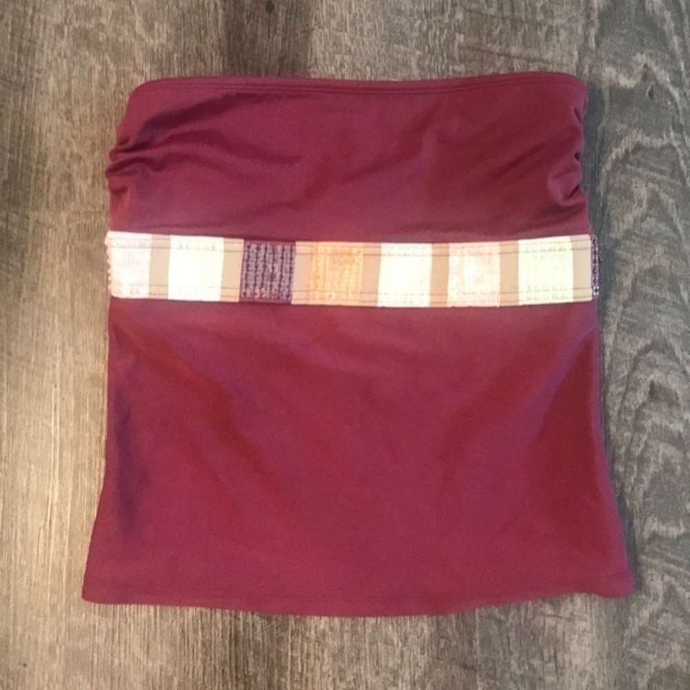 VIX swim top burgundy with sequin band